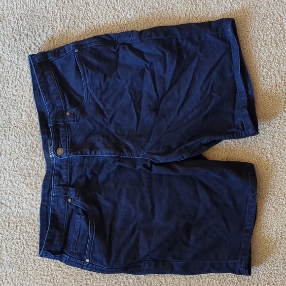 5.11 Tactical Dark Wash Denim Bermuda Shorts Size 38 - Picture 1 of 4